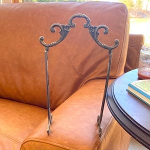 Silver plate server with slots on both sides